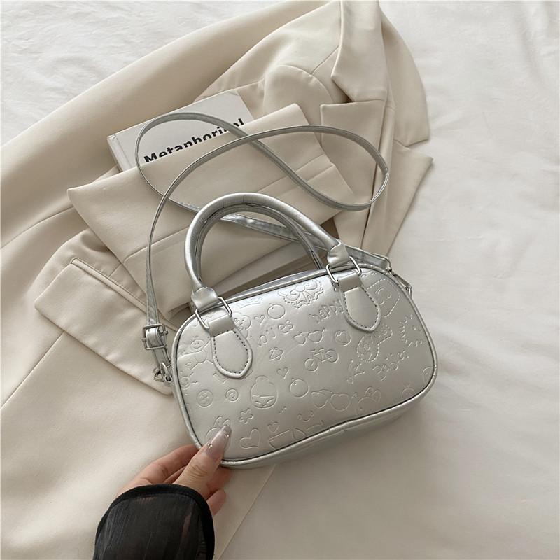 Women s Pu Leather Shoulder Bags Solid Color Simple Cartoon Print Design Ladies Crossbody Bag Casual Girls Handbags Purse
Women s Pu Leather Shoulder Bags Solid Color Simple Cartoon Print Design Ladies Crossbody Bag Casual Girls Handbags Purse
