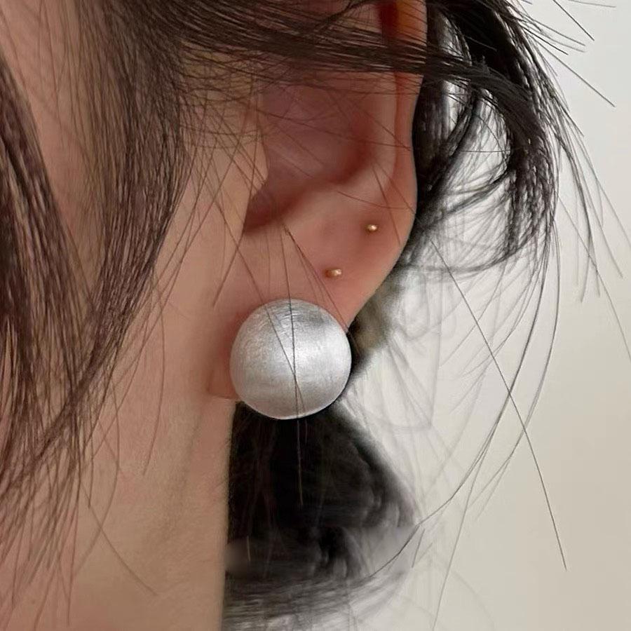 BF Club 925 Sterling Silver Earrings For Women Trendy Simple Shinning Ball Earring Jewerly Prevent Allergy Party Accessaries
BF Club 925 Sterling Silver Earrings For Women Trendy Simple Shinning Ball Earring Jewerly Prevent Allergy Party Accessaries