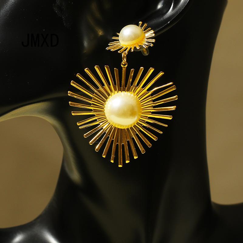 JMXD- персонализированные ювелирные изделия, преувеличенные серьги в стиле панк, круглые серьги с жемчугом-полушарием и сияющей любовью, с бриллиантами
JMXD- персонализированные ювелирные изделия, преувеличенные серьги в стиле панк, круглые серьги с жемчугом-полушарием и сияющей любовью, с бриллиантами