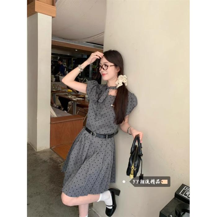 French gray polka dot bubble sleeve dress women s summer bow design sense temperament sweet waist short skirt 2XL сірий колір
French gray polka dot bubble sleeve dress women s summer bow design sense temperament sweet waist short skirt 2XL сірий колір