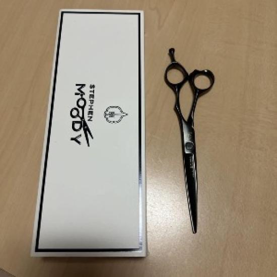 MIZUTANI SCISSORS Acro S 6 Satin Black Made in Japan
MIZUTANI SCISSORS Acro S 6 Satin Black Made in Japan