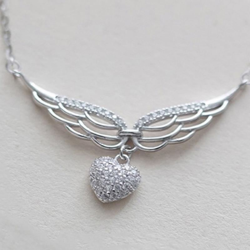 Huitan Romantic Angle Wings Heart Pendant Necklace for Lady Wedding Engagement Party Anniversary Aesthetic Accessories Zircon
Huitan Romantic Angle Wings Heart Pendant Necklace for Lady Wedding Engagement Party Anniversary Aesthetic Accessories Zircon