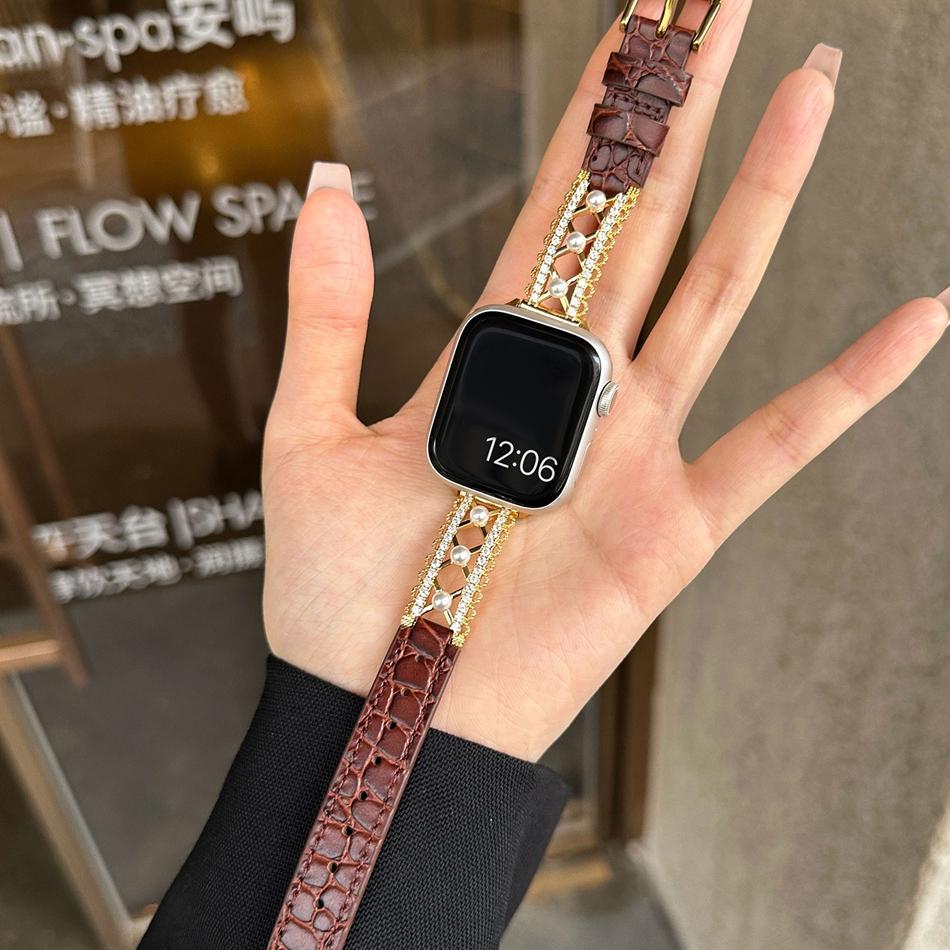 Luxury Lace Pearls Diamond Leather Strap For Apple Watch Band S11/10/9/8/7/SE/6/Ultra IWatch 49/46/45/44/42/41/40/38mm Bracelet 38 40 41(S11 10)42MM
Luxury Lace Pearls Diamond Leather Strap For Apple Watch Band S11/10/9/8/7/SE/6/Ultra IWatch 49/46/45/44/42/41/40/38mm Bracelet 38 40 41(S11 10)42MM