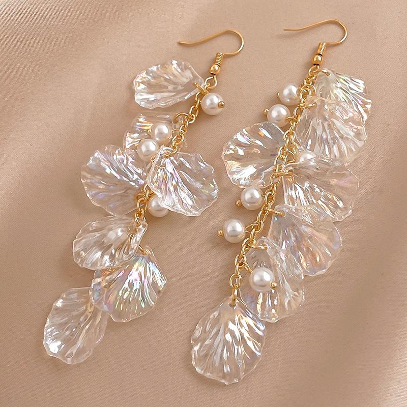 Retro Elegant Acrylic Flower Tassel Earrings - European & American Fashion Niche for Women
Retro Elegant Acrylic Flower Tassel Earrings - European & American Fashion Niche for Women