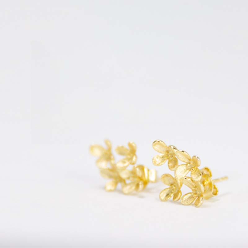 Fashion Elegant Creative S925 Sterling Silver Gold-Plated Four Flowers Stud Earrings 925 Silver
Fashion Elegant Creative S925 Sterling Silver Gold-Plated Four Flowers Stud Earrings 925 Silver