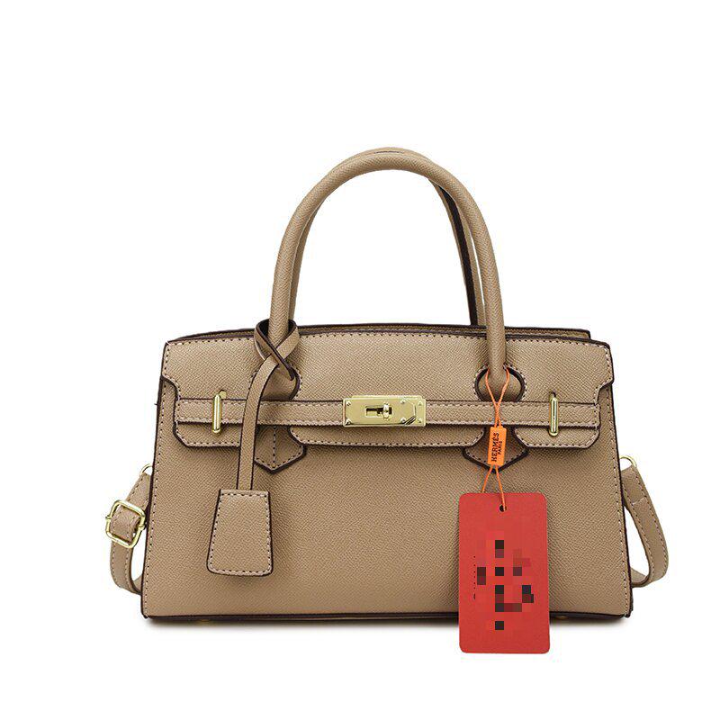 2025 Korean Style Large Capacity Textured Platinum Handbag - Versatile Women s Shoulder Crossbody Bag One Size
2025 Korean Style Large Capacity Textured Platinum Handbag - Versatile Women s Shoulder Crossbody Bag One Size