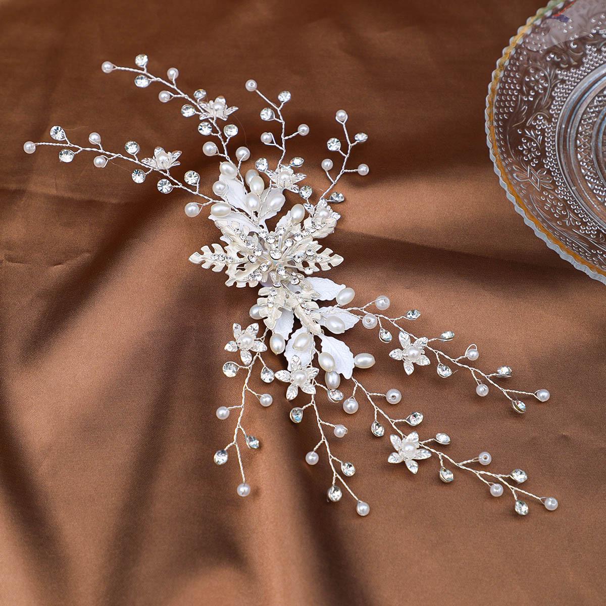 Silver Rhinestone Bridal Headdress: Pearl Hairpin for Wedding or Evening Dress Updos серебряный
Silver Rhinestone Bridal Headdress: Pearl Hairpin for Wedding or Evening Dress Updos серебряный