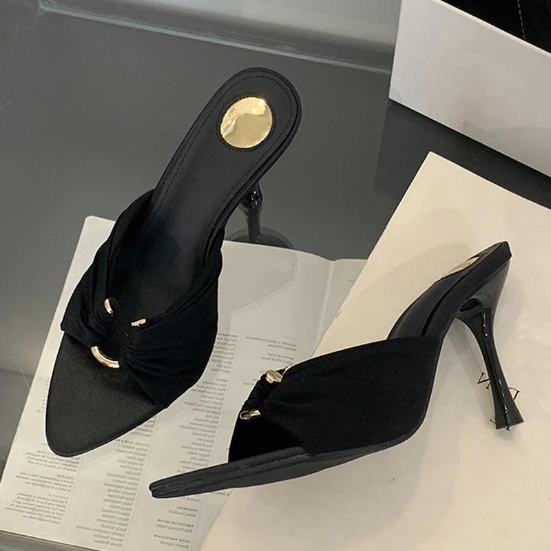 Hollow Out Metal Decorations Women High Heels Summer Open Toe Party Women Sandals Comfortable Non-slip Beach Women Mueller Shoes 35 чёрный
Hollow Out Metal Decorations Women High Heels Summer Open Toe Party Women Sandals Comfortable Non-slip Beach Women Mueller Shoes 35 чёрный