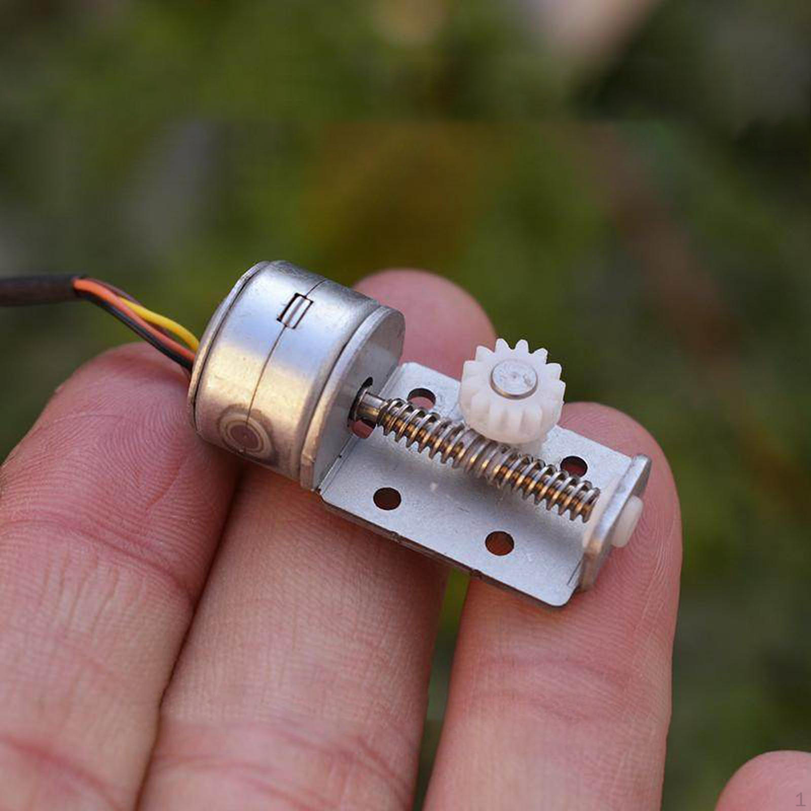 2 Phase 4 Wire Stepper Motor 15mm Easy to Install
2 Phase 4 Wire Stepper Motor 15mm Easy to Install