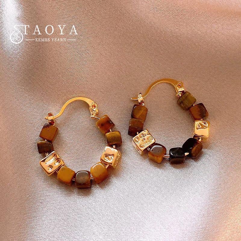 Vintage Square Beaded Metal Gold Color Earrings 2024 French Fashion Jewelry Luxury Accessories for Women or Girls Eardrop Gifts
Vintage Square Beaded Metal Gold Color Earrings 2024 French Fashion Jewelry Luxury Accessories for Women or Girls Eardrop Gifts