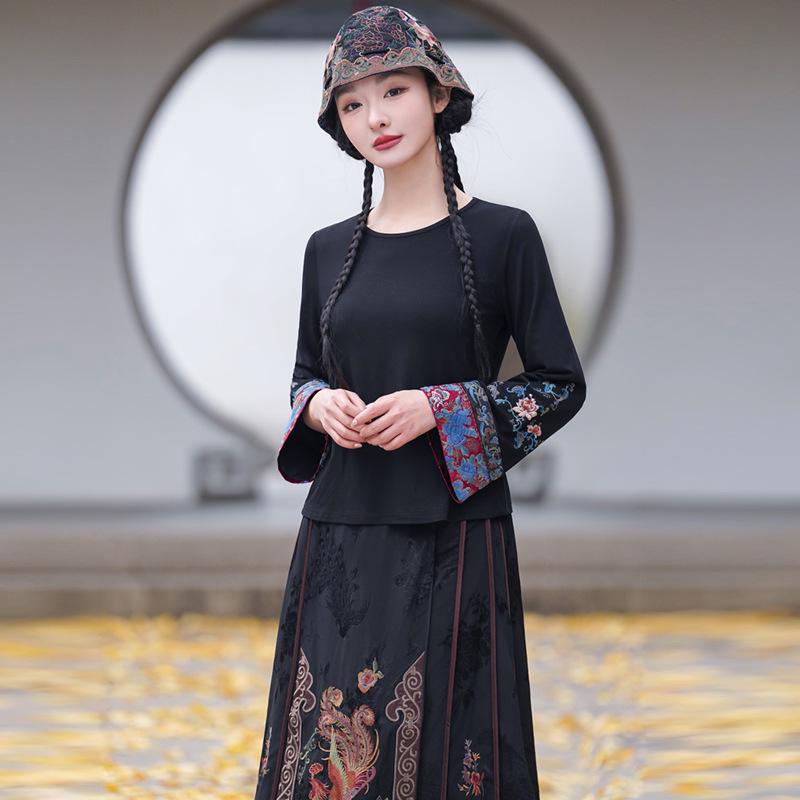 Ethnic Style Women s Embroidered Round Neck Long Sleeve Plus Size Slimming Top XL чёрный
Ethnic Style Women s Embroidered Round Neck Long Sleeve Plus Size Slimming Top XL чёрный