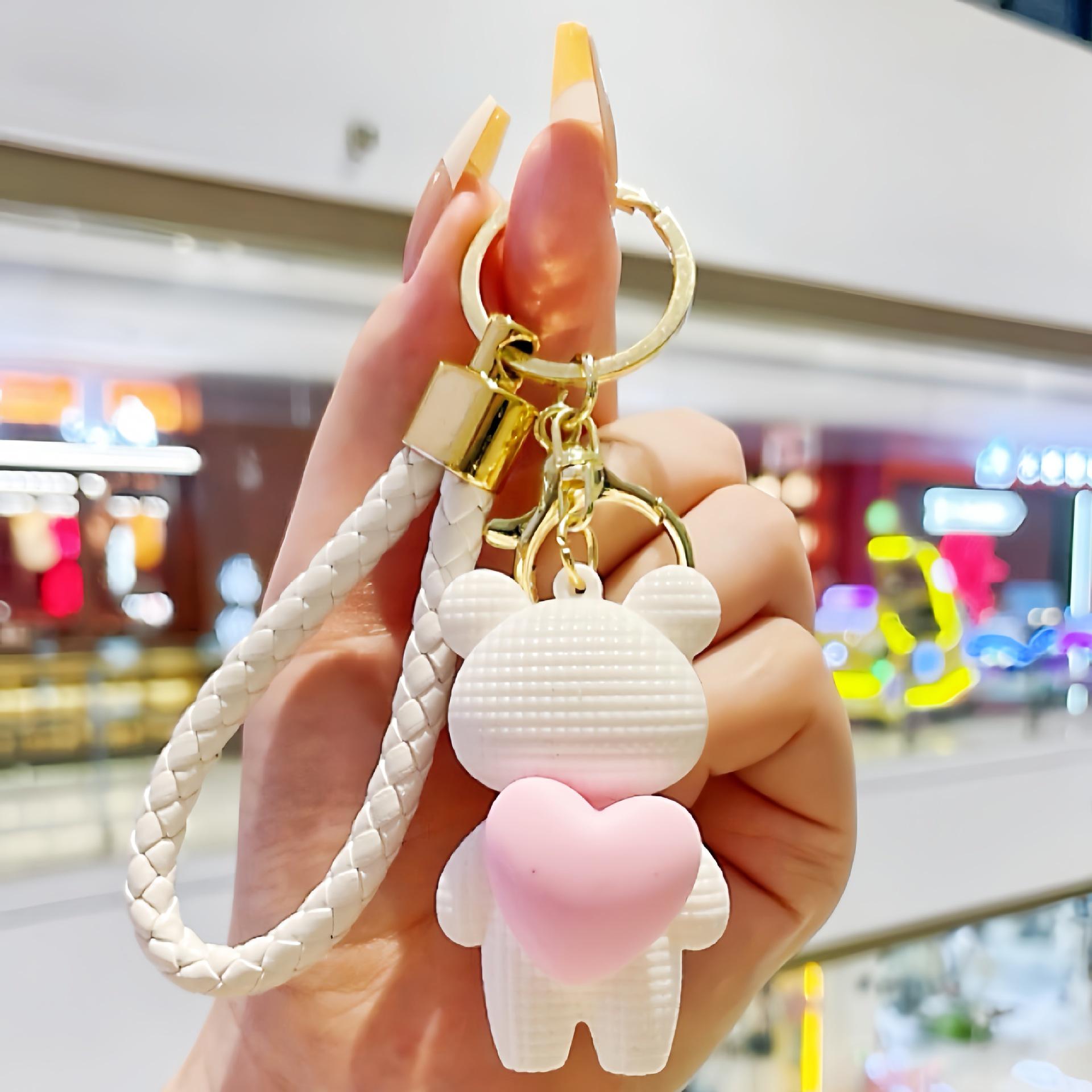 Романтичная парная кукла-брелок для сумок и автомобилей
Романтичная парная кукла-брелок для сумок и автомобилей