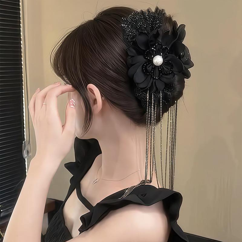 1PC Flower Tassel Grab Clip Female High Sense, Temperament Versatile Hairpin Back Head Shark Clip Headdress чёрный
1PC Flower Tassel Grab Clip Female High Sense, Temperament Versatile Hairpin Back Head Shark Clip Headdress чёрный