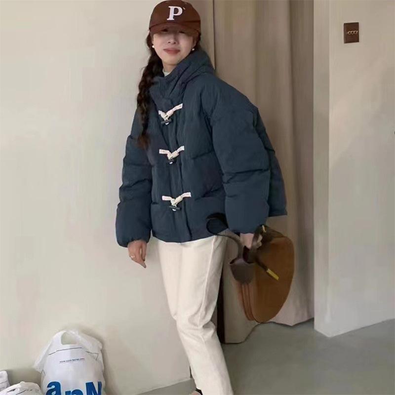 Winter new horn buckle white duck down jacket college style design women s down jacket S size 90-60kg павлин голубой
Winter new horn buckle white duck down jacket college style design women s down jacket S size 90-60kg павлин голубой