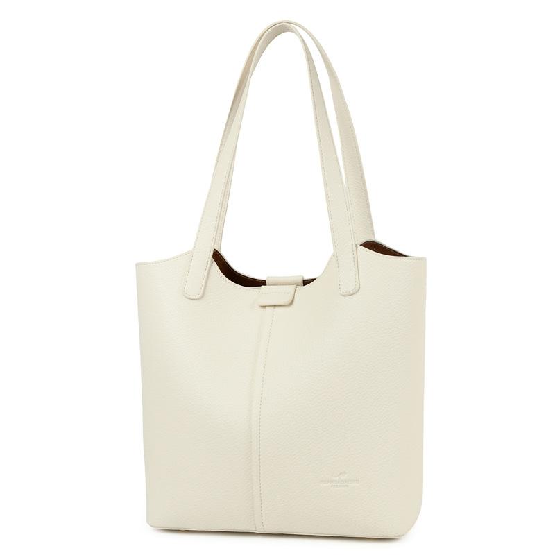 Women s New Simple and Atmospheric Soft Leather Shoulder Tote Bag with Large Capacity and Temperament for Commuting Crossbody Women s Bag брудно-білий
Women s New Simple and Atmospheric Soft Leather Shoulder Tote Bag with Large Capacity and Temperament for Commuting Crossbody Women s Bag брудно-білий