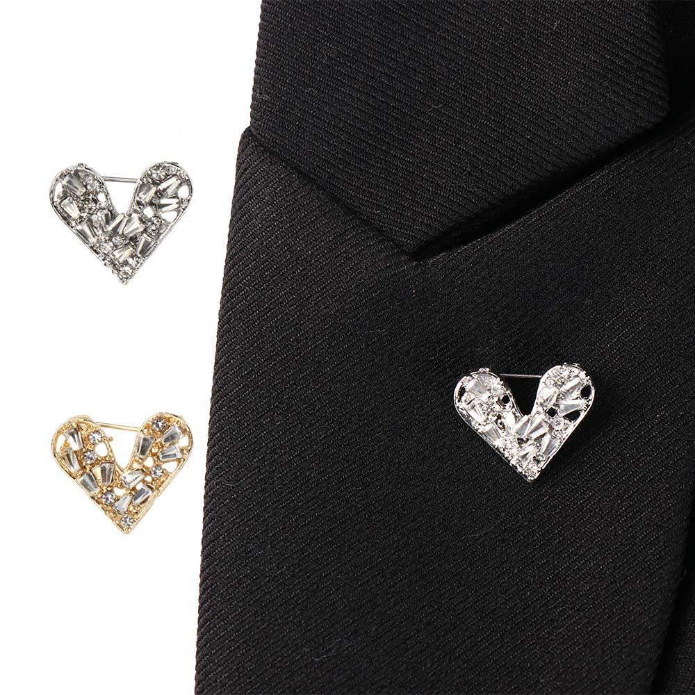 Shiny Rhinestone Pin Rectangular Hollow Heart Breastpin Heart Brooch Clothing Accessories silver
Shiny Rhinestone Pin Rectangular Hollow Heart Breastpin Heart Brooch Clothing Accessories silver