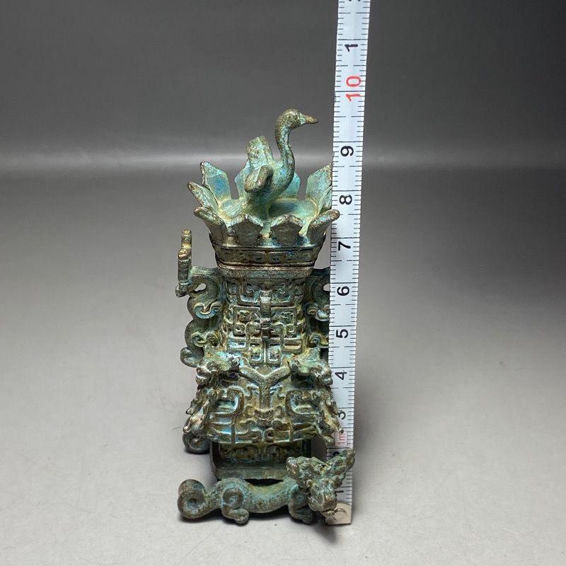 Antique Spring and Autumn War Han Bronze Lotus Crane Square Pot, Simple and Elegant Office, Living Room Decoration, Antiqu
Antique Spring and Autumn War Han Bronze Lotus Crane Square Pot, Simple and Elegant Office, Living Room Decoration, Antiqu
