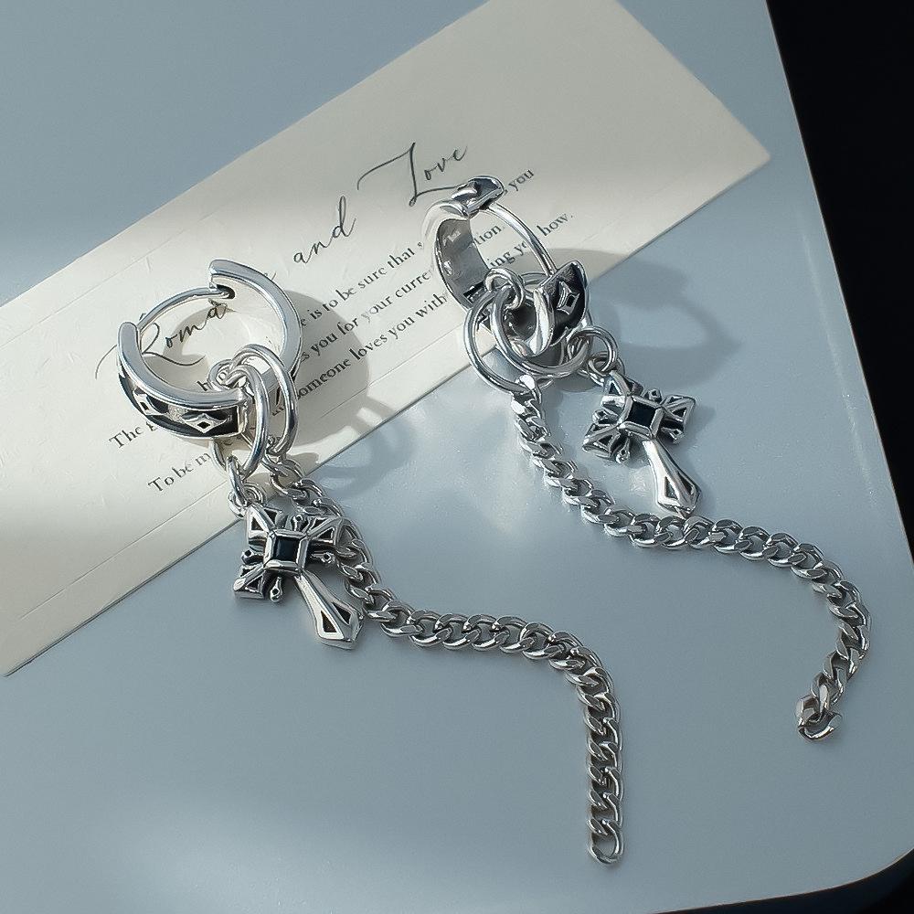 Customized Hip Hop Tassel Cross Chain Ear Cuff Earrings for Women - Retro High-End Punk Style Accessories
Customized Hip Hop Tassel Cross Chain Ear Cuff Earrings for Women - Retro High-End Punk Style Accessories