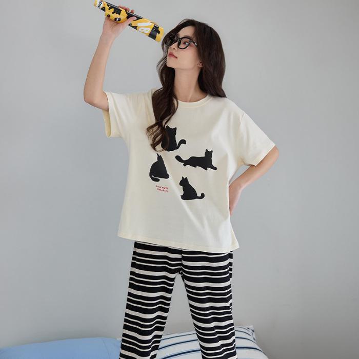2026 Summer Women s Cotton-Feel Stretch Pajamas, Short Sleeve & Long Pants, Soft & Comfortable for Indoor or Outdoor Wear Double Extra Large
2026 Summer Women s Cotton-Feel Stretch Pajamas, Short Sleeve & Long Pants, Soft & Comfortable for Indoor or Outdoor Wear Double Extra Large