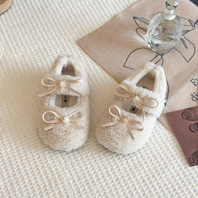 Girls New Plush Boot with Velcro Strap and Soft Rubber Sole Cotton Shoes 25 бежевий
Girls New Plush Boot with Velcro Strap and Soft Rubber Sole Cotton Shoes 25 бежевий