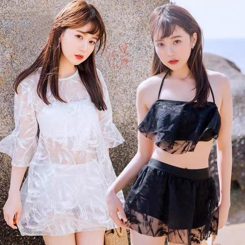 Japanese Lace Split Three-Piece Swimsuit: Women s Sheer Swimwear with Underwire & Chest Pads - Beach Vacation Style. XXL (125-145 jin)
Japanese Lace Split Three-Piece Swimsuit: Women s Sheer Swimwear with Underwire & Chest Pads - Beach Vacation Style. XXL (125-145 jin)
