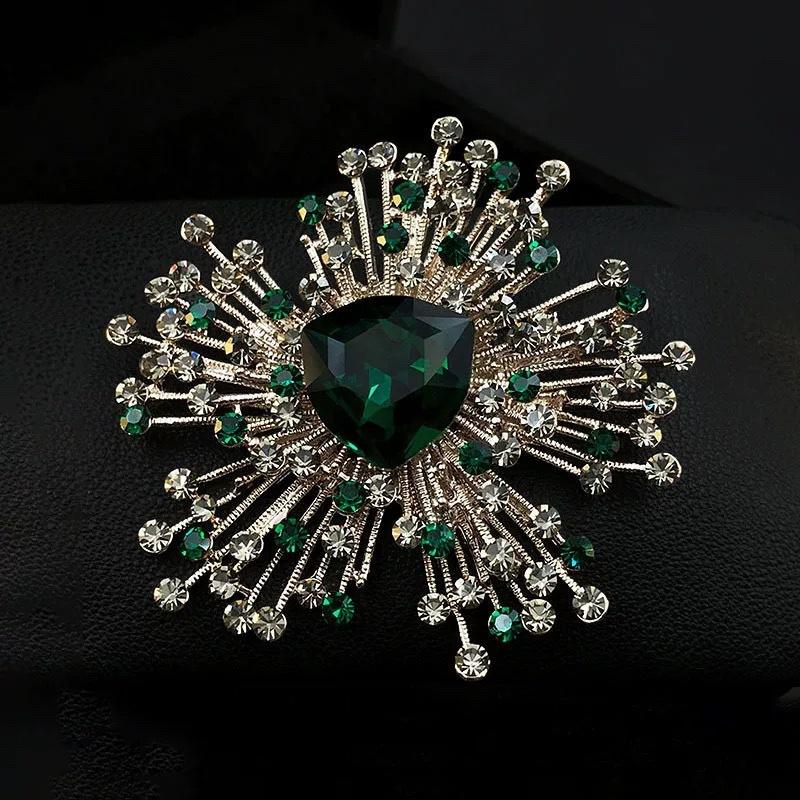 Crystal Brooch Luxury High-end Vintage Corsage Pin Accessories Clothing for Men and Women зелёный
Crystal Brooch Luxury High-end Vintage Corsage Pin Accessories Clothing for Men and Women зелёный