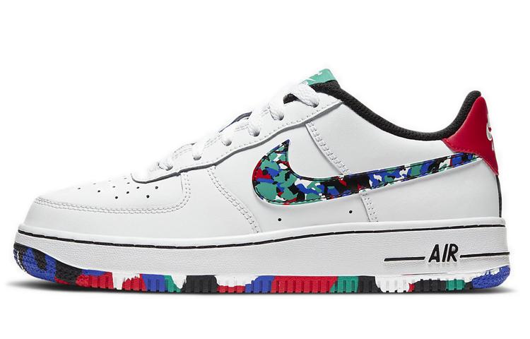 Nike Air Force 1 Low Crayon White Multi GS CU4632-100 35.5
Nike Air Force 1 Low Crayon White Multi GS CU4632-100 35.5