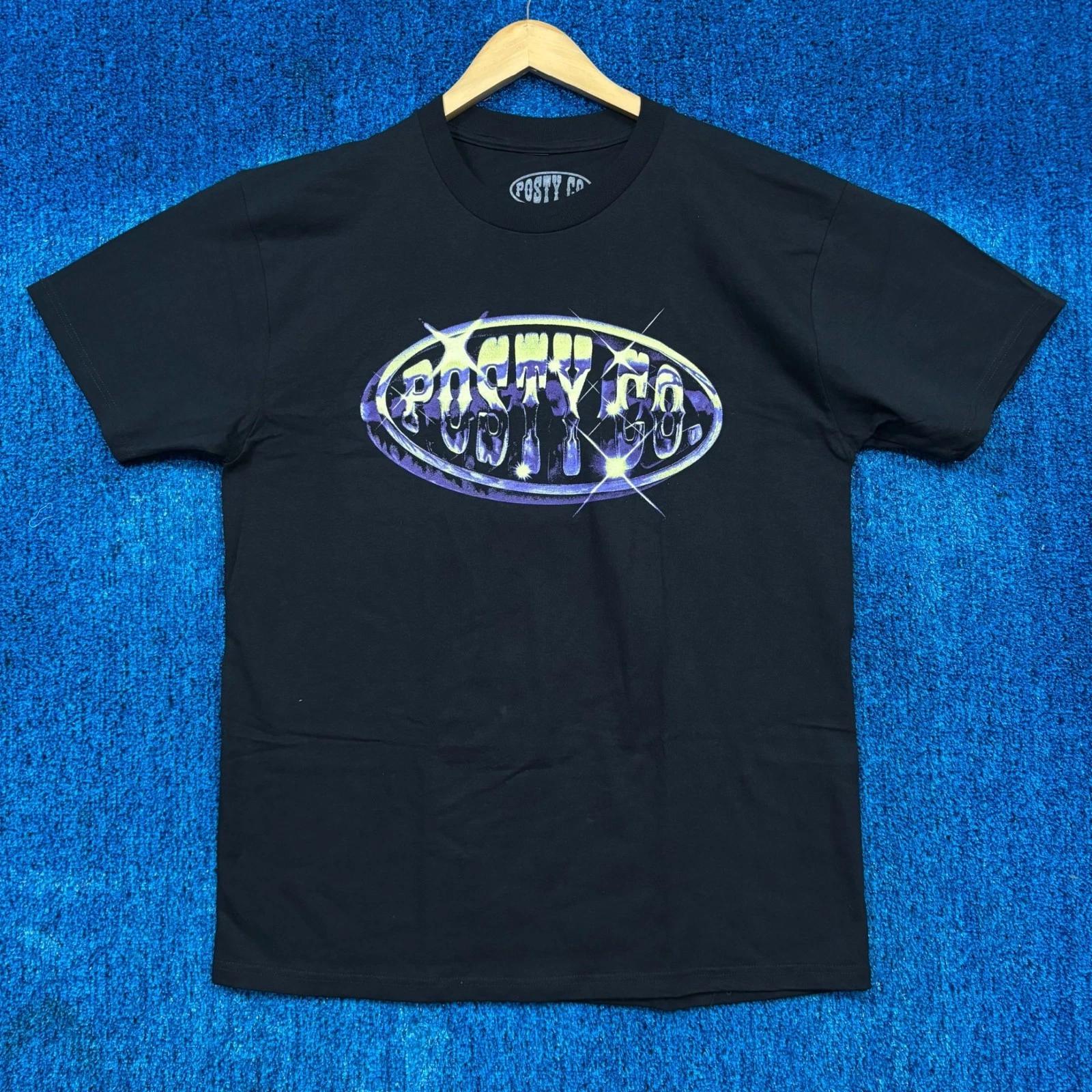 Post Malone Posty Co Shiny Rodeo Cowboy Buckle Logo Tee L 2XL
Post Malone Posty Co Shiny Rodeo Cowboy Buckle Logo Tee L 2XL