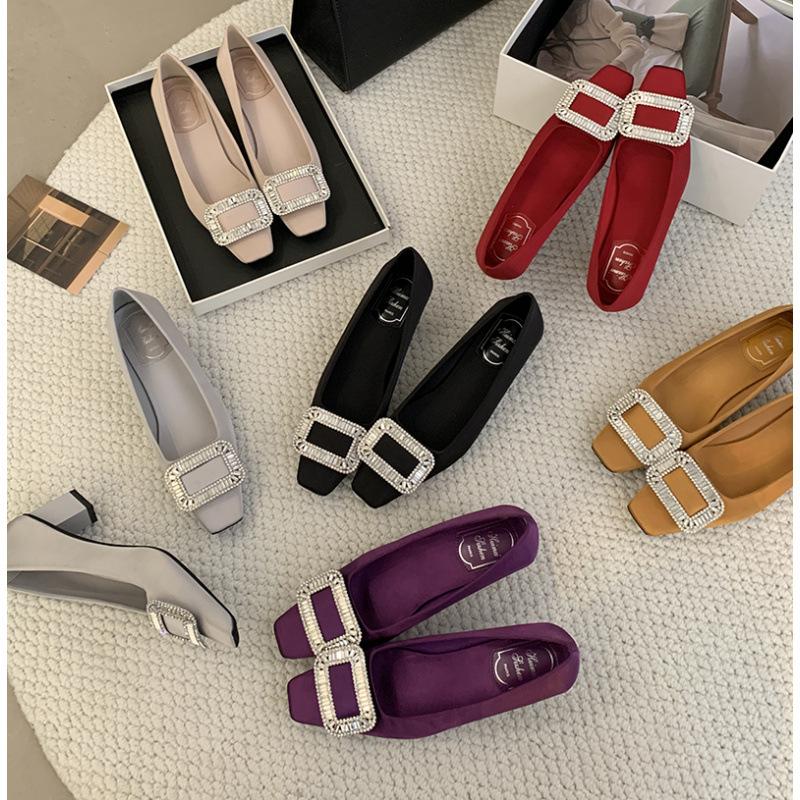 Туфли-лодочки с квадратной пряжкой и стразами, черные, женские, новые, весна-осень, маленький толстый каблук, открытый вырез, универсальные туфли на высоком каблуке 40 жёлтый
Туфли-лодочки с квадратной пряжкой и стразами, черные, женские, новые, весна-осень, маленький толстый каблук, открытый вырез, универсальные туфли на высоком каблуке 40 жёлтый