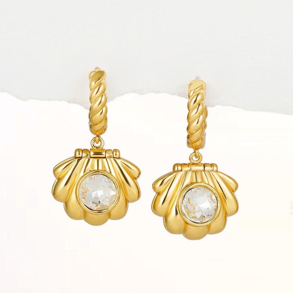 Vintage Star Shell Photo Frame Clamp Locket Hoop Earrings for Women Openable Album Crystal Heart Huggie Hoops Couples Gift
Vintage Star Shell Photo Frame Clamp Locket Hoop Earrings for Women Openable Album Crystal Heart Huggie Hoops Couples Gift