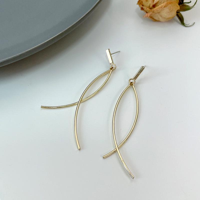 2023 Korean Style Metal Bar and Tassel Earrings for Women - Fashionable, Sweet, Fairy Design B116
2023 Korean Style Metal Bar and Tassel Earrings for Women - Fashionable, Sweet, Fairy Design B116