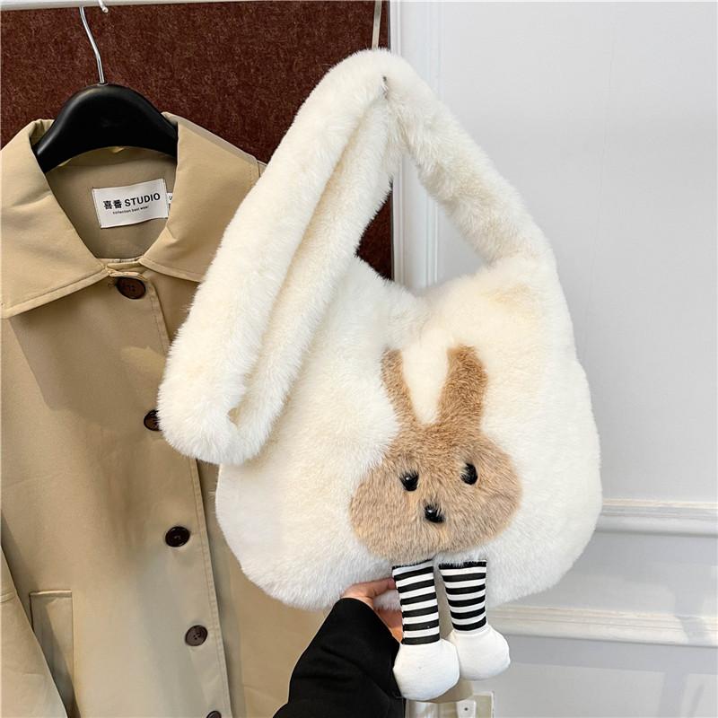 Осенняя женская сумка-кроссбоди премиум-класса большой вместимости с мультяшным плюшевым кроликом, новая милая сумка на плечо цвета хаки белый
Осенняя женская сумка-кроссбоди премиум-класса большой вместимости с мультяшным плюшевым кроликом, новая милая сумка на плечо цвета хаки белый