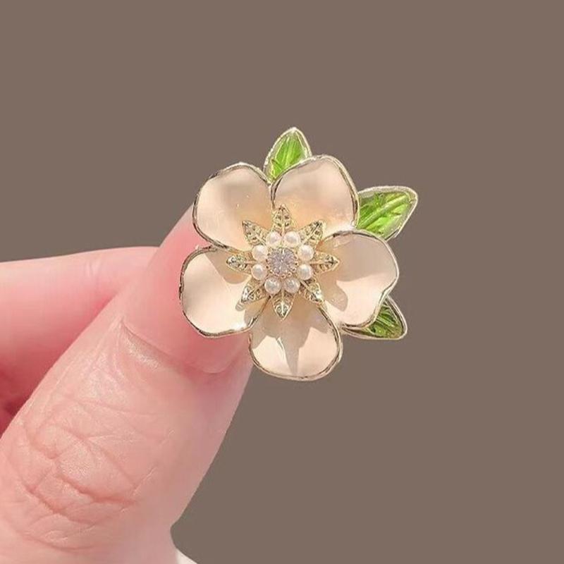 Vintage Temperament Gardenia Brooch For Women Girls Fashion Elegant Flower Brooch Dress Clothing Accessories Jewelry Gifts onesize
Vintage Temperament Gardenia Brooch For Women Girls Fashion Elegant Flower Brooch Dress Clothing Accessories Jewelry Gifts onesize