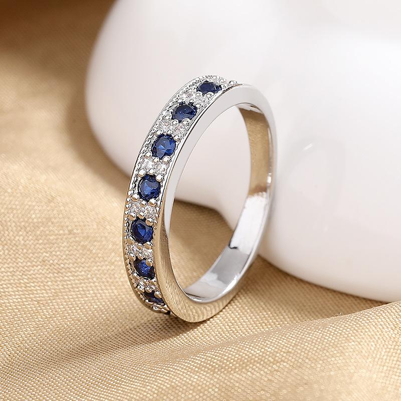 2026 Temperament Blue White Zircon Row Diamond Ring Simple Fashion Index Finger Ring Women s Tide Light Luxury Jewelry no. 9 синій
2026 Temperament Blue White Zircon Row Diamond Ring Simple Fashion Index Finger Ring Women s Tide Light Luxury Jewelry no. 9 синій