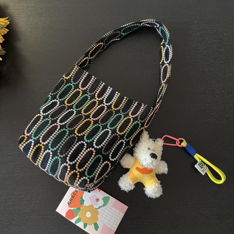 Japanese Minagawa Ming retro egg hobo bag cotton and linen bag heavy industry embroidery shoulder bag handbag mini armpit bag no puppy pendant
Japanese Minagawa Ming retro egg hobo bag cotton and linen bag heavy industry embroidery shoulder bag handbag mini armpit bag no puppy pendant