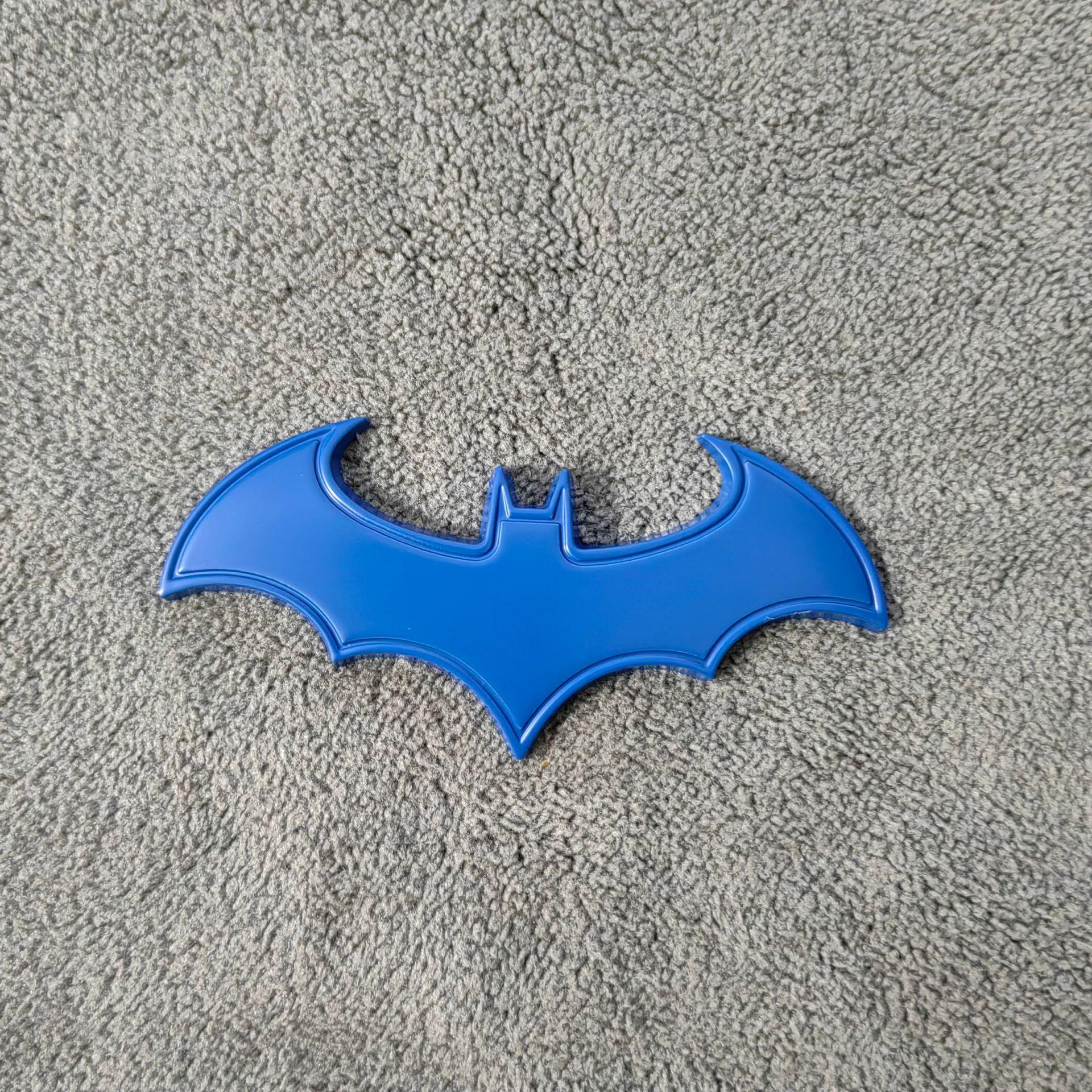 3D Metal Bat Car Emblem Sticker - Scratch Repair & Decorative Body Decal синій
3D Metal Bat Car Emblem Sticker - Scratch Repair & Decorative Body Decal синій