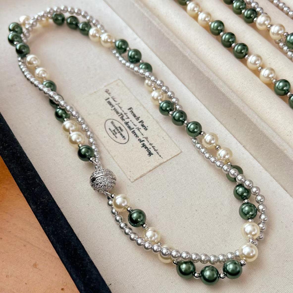 Vintage High Quality Artificial Malachite Green Imitation Australian White Pearl Winding Double Necklace Collarbone Chain
Vintage High Quality Artificial Malachite Green Imitation Australian White Pearl Winding Double Necklace Collarbone Chain