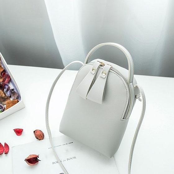 Женская ручная сумка, однотонная поясная сумка-мессаджер, элегантная вечерняя сумка, универсальная уличная сумка для покупок на одно плечо 13*4*17cm серый
Женская ручная сумка, однотонная поясная сумка-мессаджер, элегантная вечерняя сумка, универсальная уличная сумка для покупок на одно плечо 13*4*17cm серый