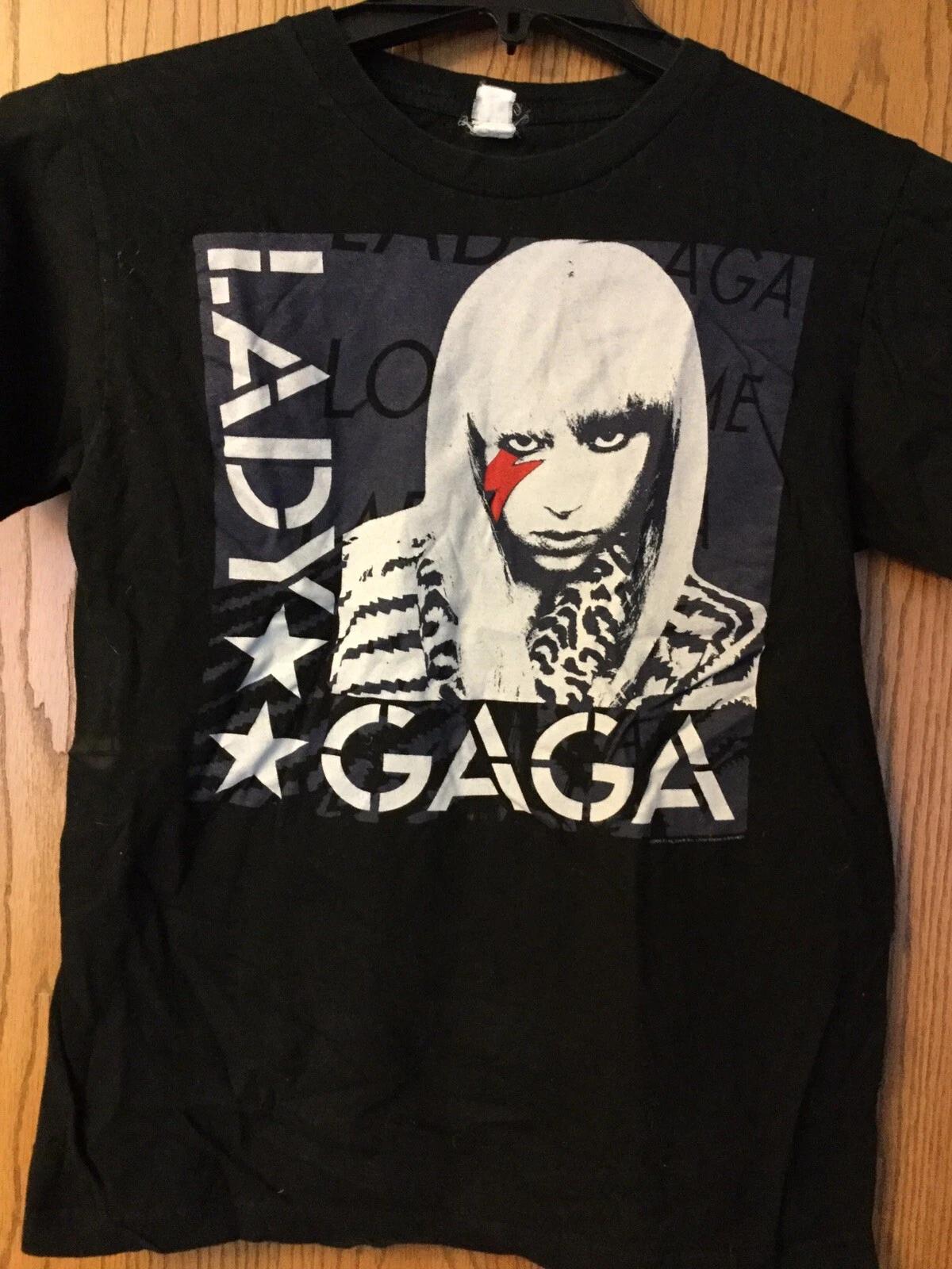 Lady Gaga. 2009 Shirt. Black. S L
Lady Gaga. 2009 Shirt. Black. S L