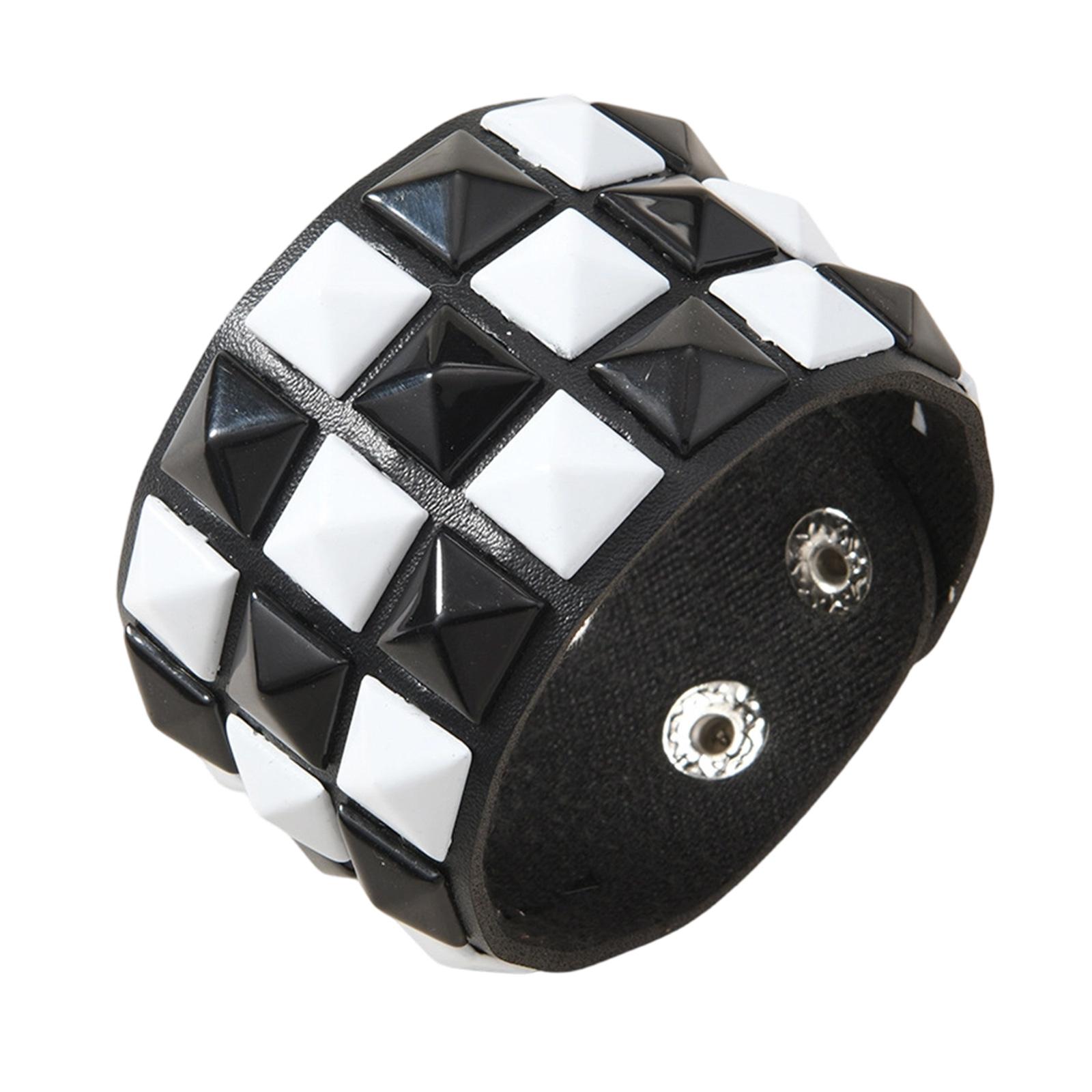 Versatile Punk Fashion Bracelet Soft Leather Material Three Row Square Stud Design Adjustable for Comfort and Style
Versatile Punk Fashion Bracelet Soft Leather Material Three Row Square Stud Design Adjustable for Comfort and Style