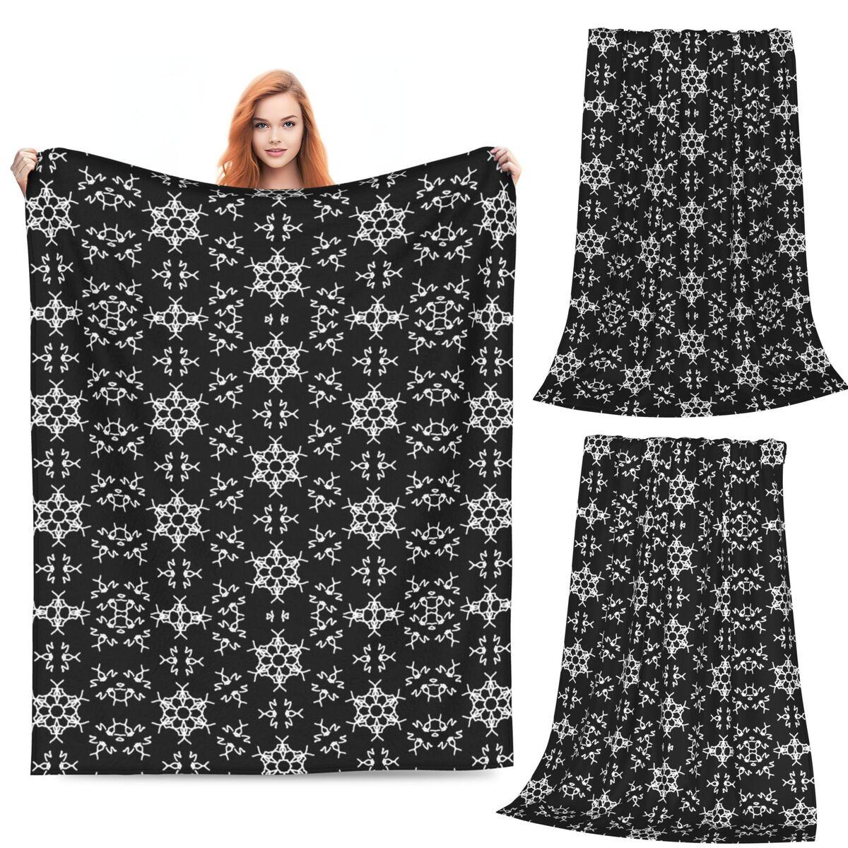 Black And White Snowflake Christmas Blanket Soft Warm Flannel Throw Blanket Cover for Bed Living room Picnic Travel Home Sofa 80x120cm
Black And White Snowflake Christmas Blanket Soft Warm Flannel Throw Blanket Cover for Bed Living room Picnic Travel Home Sofa 80x120cm