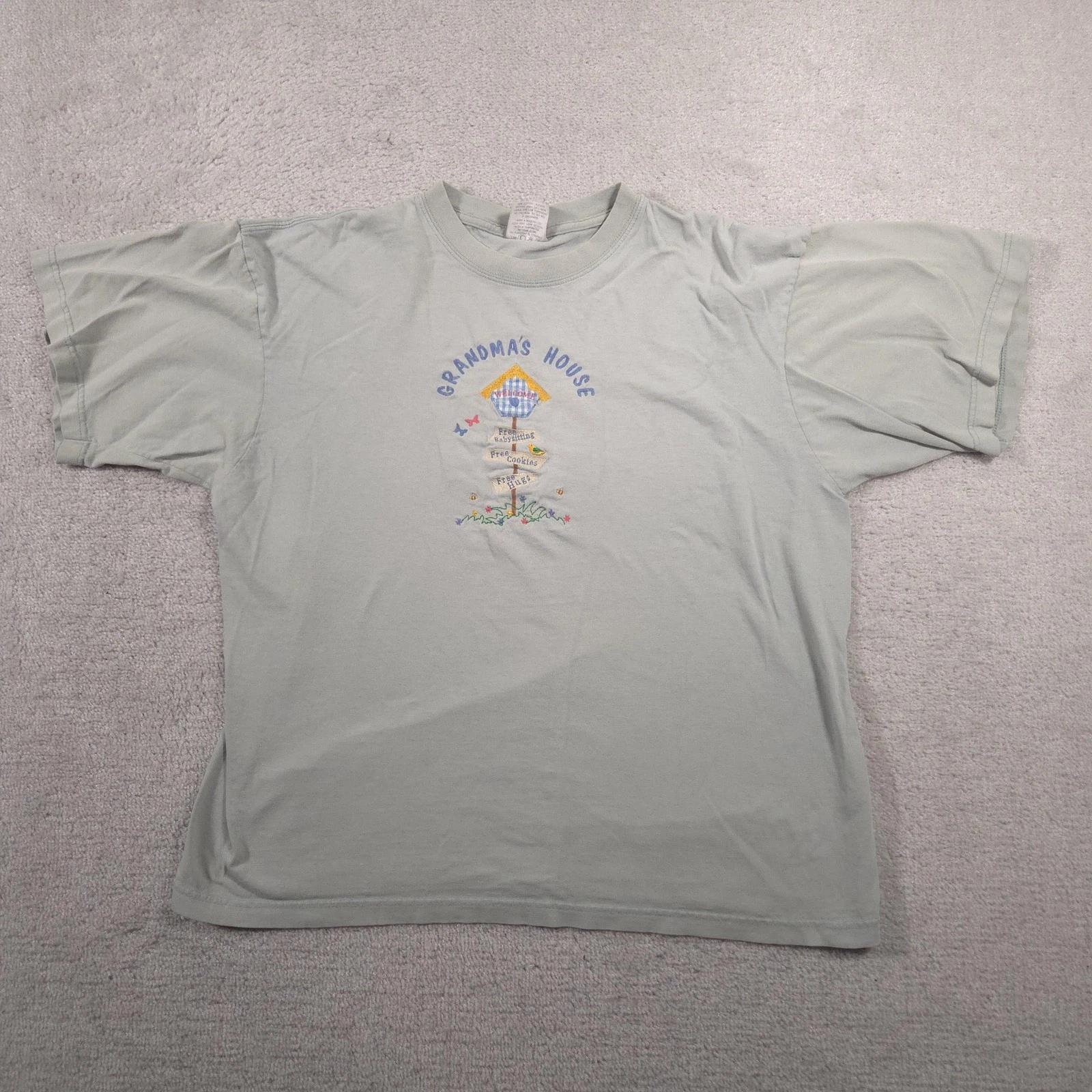 Grandmas House Shirt Womens XL Green Embroidered Birdhouse Free Cookies Hugs Tee 150
Grandmas House Shirt Womens XL Green Embroidered Birdhouse Free Cookies Hugs Tee 150