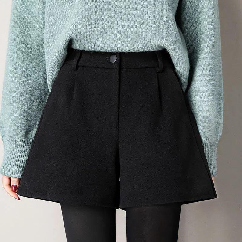 Women s A-line Woolen Bootcut Shorts - High Waist, Thickened, Loose Fit for Autumn/Winter 2024 XS (70-82 cm)
Women s A-line Woolen Bootcut Shorts - High Waist, Thickened, Loose Fit for Autumn/Winter 2024 XS (70-82 cm)