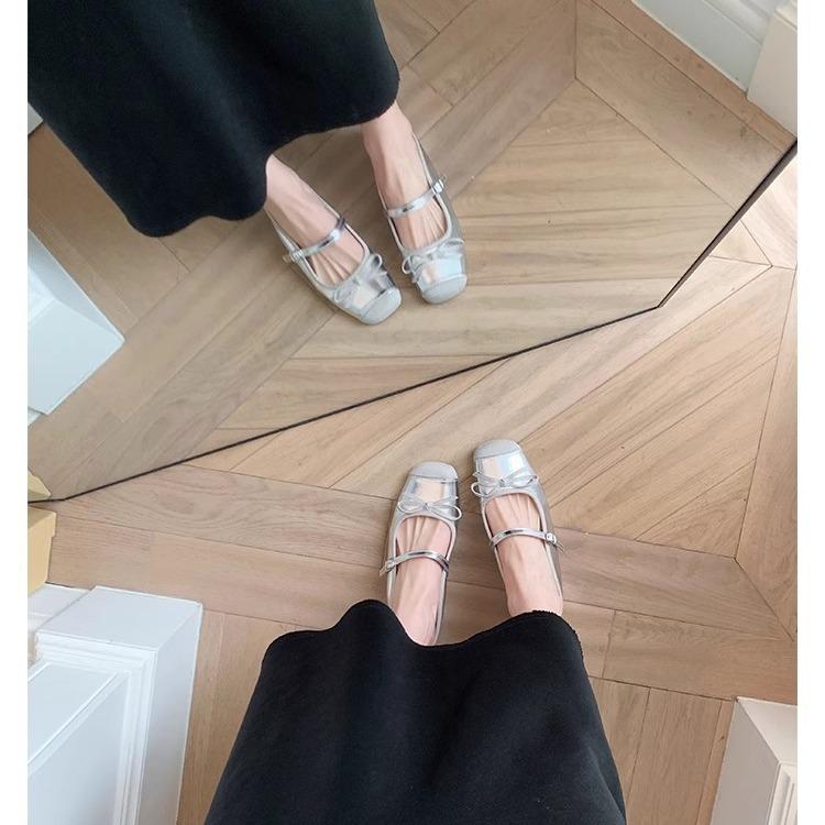French inner height increase and age reduction bow one-word ballet half-drag sandals leather women s single shoes summer 34
French inner height increase and age reduction bow one-word ballet half-drag sandals leather women s single shoes summer 34