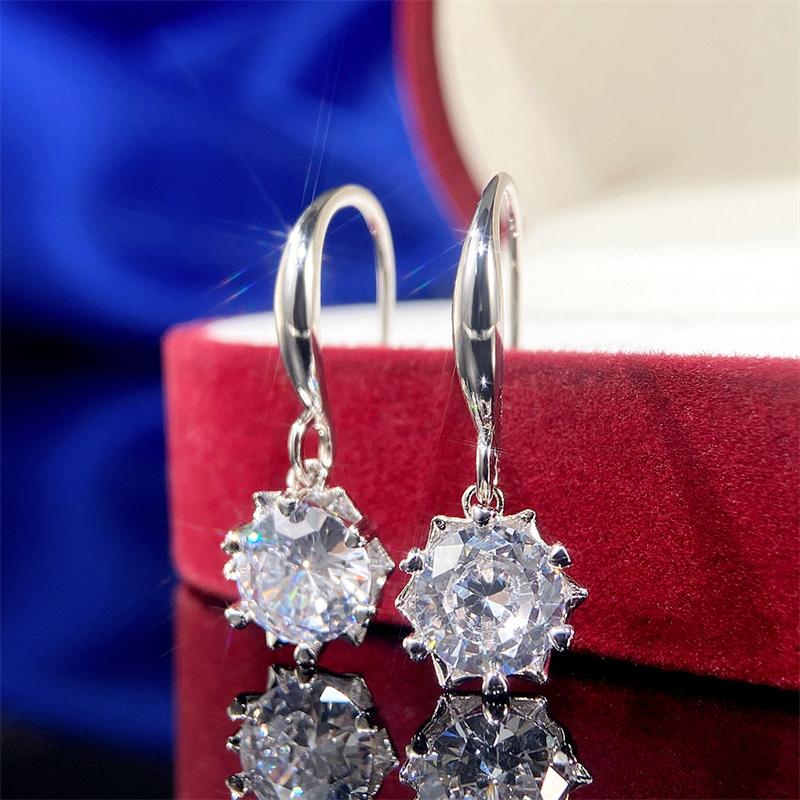 Huitan Fashion Versatile Female Dangle Earrings Luxury Solitaire Cubic Zirconia Earrings Daily Wear Elegant Women s Ear Zircon
Huitan Fashion Versatile Female Dangle Earrings Luxury Solitaire Cubic Zirconia Earrings Daily Wear Elegant Women s Ear Zircon