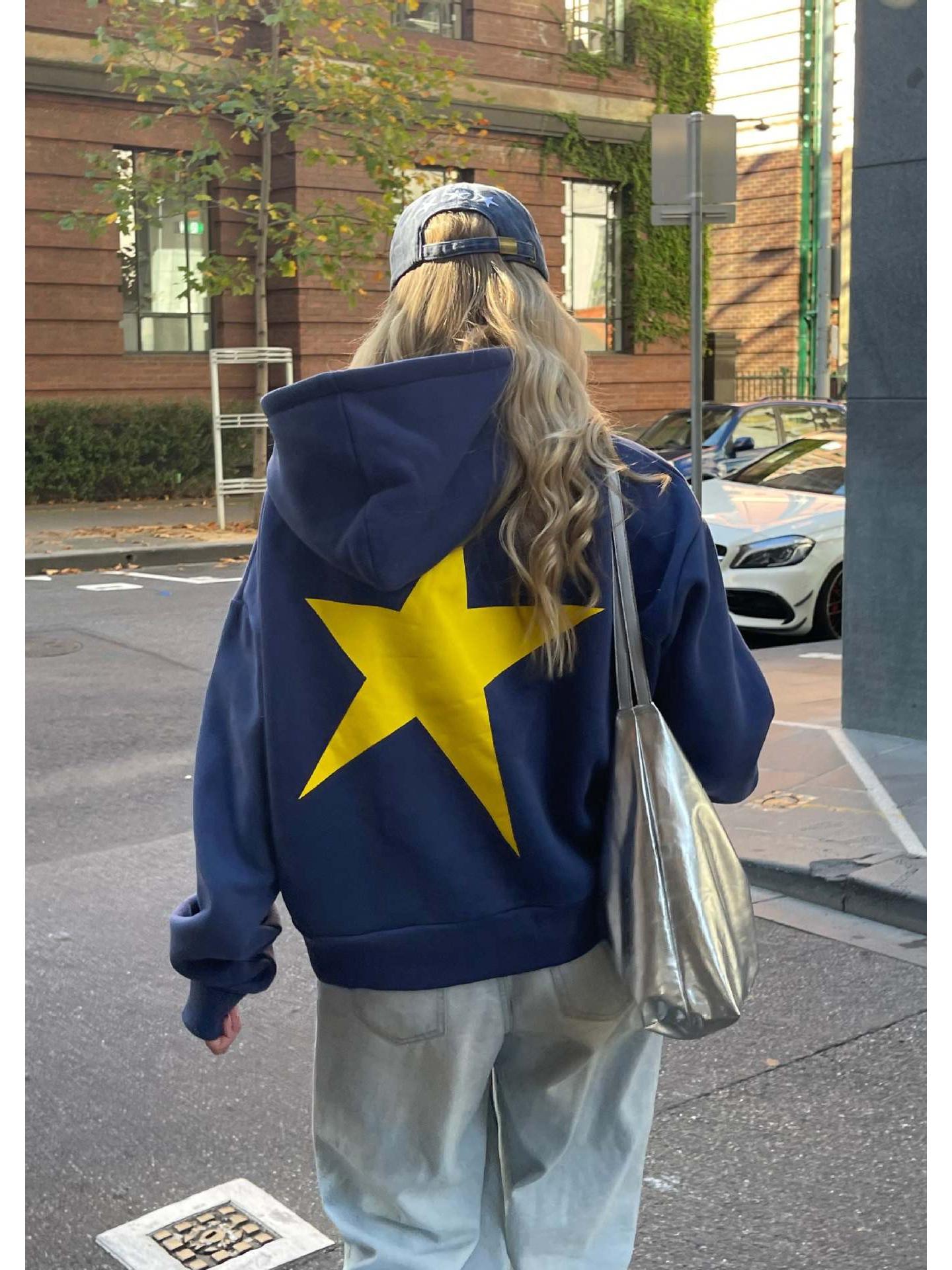 Женское худи с флисовой подкладкой и принтом звезд - Коллекция Осень/Зима 2025 S темно-синий
Женское худи с флисовой подкладкой и принтом звезд - Коллекция Осень/Зима 2025 S темно-синий