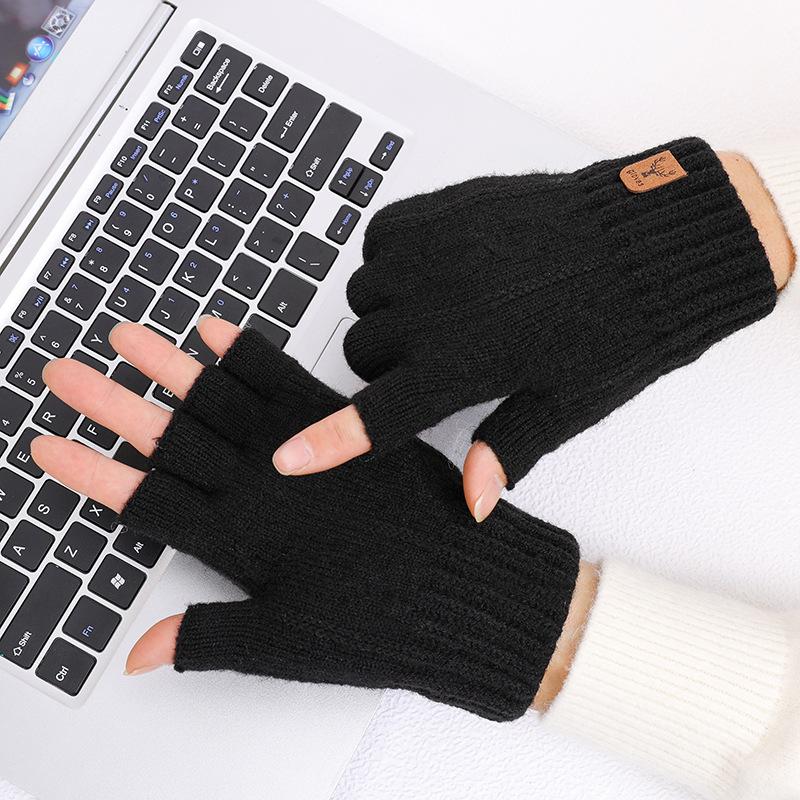 Перчатки с полупальцами для мужчин, чтобы согреться зимой, утолщенная шерсть, с росистыми пальцами для студентов, чтобы писать, для езды на велосипеде в офисе, ветро- и морозостойкие
Перчатки с полупальцами для мужчин, чтобы согреться зимой, утолщенная шерсть, с росистыми пальцами для студентов, чтобы писать, для езды на велосипеде в офисе, ветро- и морозостойкие