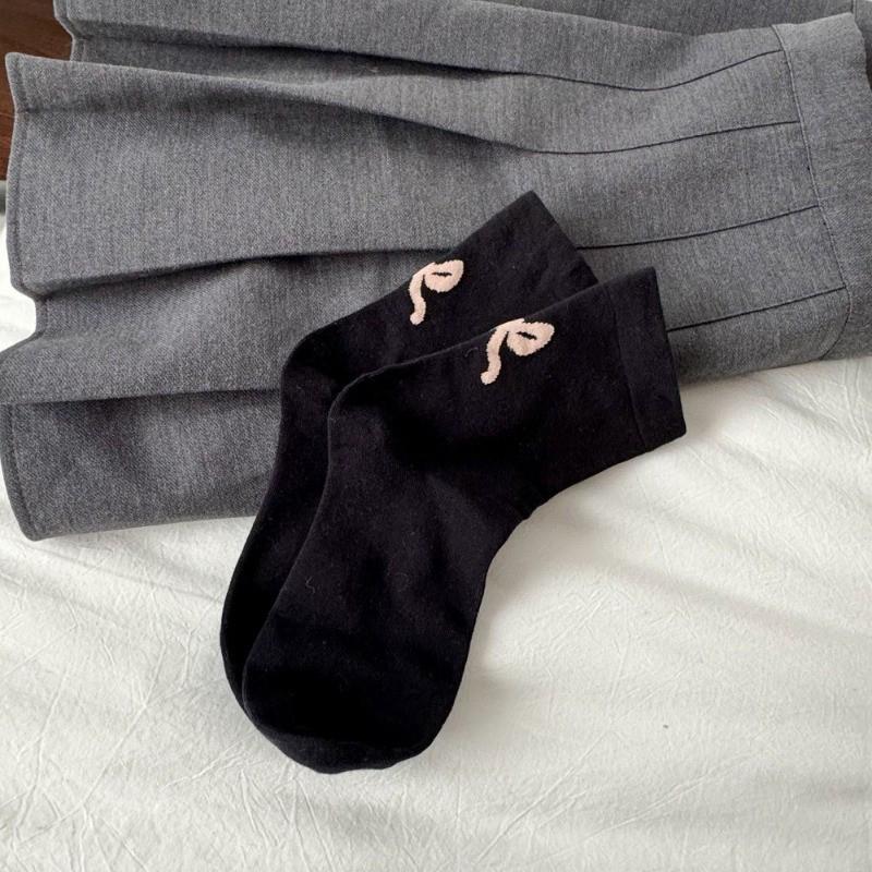 1 Pair Women Embroidery Bow Breathable Socks Ballet Style Jk Mid Tube Socks чёрный
1 Pair Women Embroidery Bow Breathable Socks Ballet Style Jk Mid Tube Socks чёрный