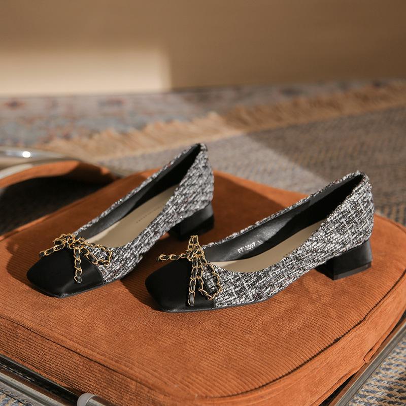 Square head shallow thick heel women s shoes popular Xiaoxiangfeng single shoes daily versatile splicing fashion women s shoes 40
Square head shallow thick heel women s shoes popular Xiaoxiangfeng single shoes daily versatile splicing fashion women s shoes 40