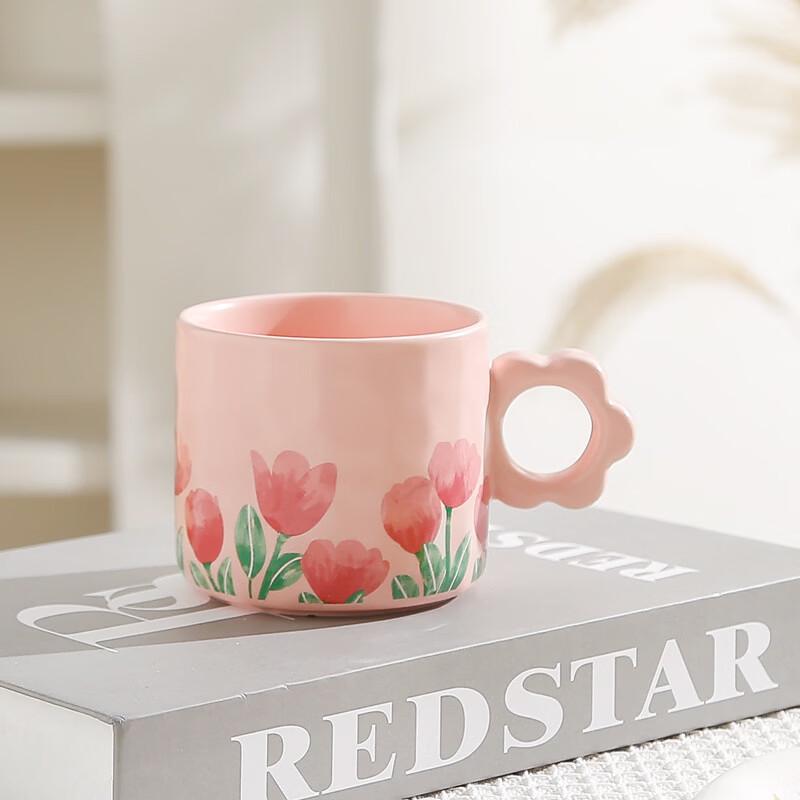 Shangqi Cute Floral Ceramic Mug
Shangqi Cute Floral Ceramic Mug